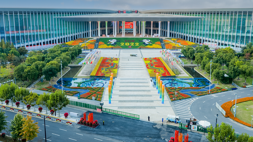 轉(zhuǎn)載：進(jìn)博會(huì)成為國(guó)內(nèi)外企業(yè)交流平臺(tái)，強(qiáng)生眼力健與多家客戶簽署戰(zhàn)略合作協(xié)議